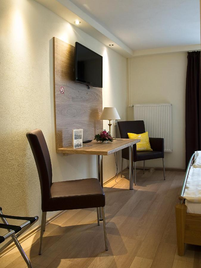 Hotel Rose Warburg Luaran gambar